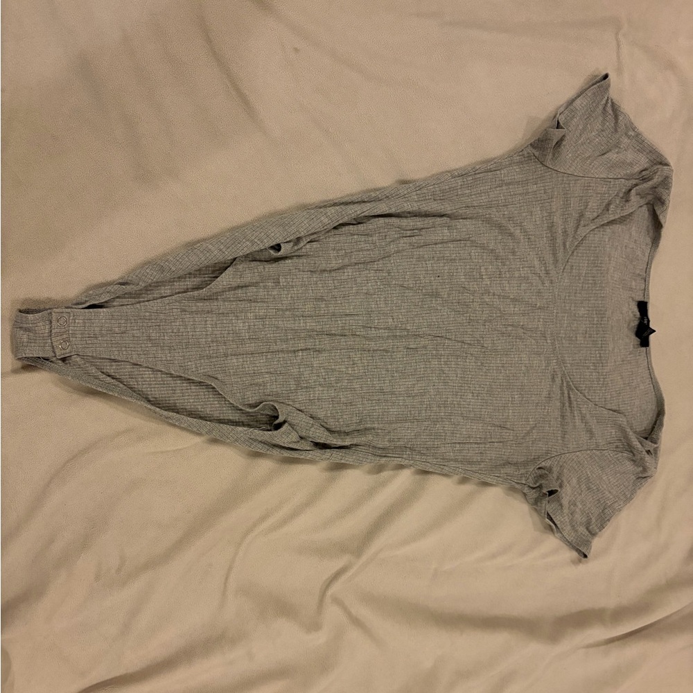 Women’s Gray Short Sleeve Bodysuit Forever 21